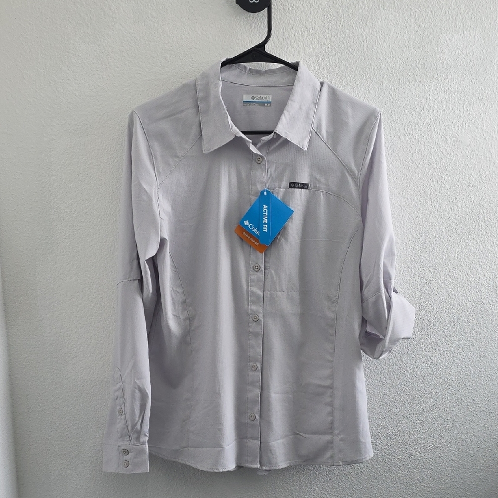 Columbia Women's Light Gray Button Down Shirt